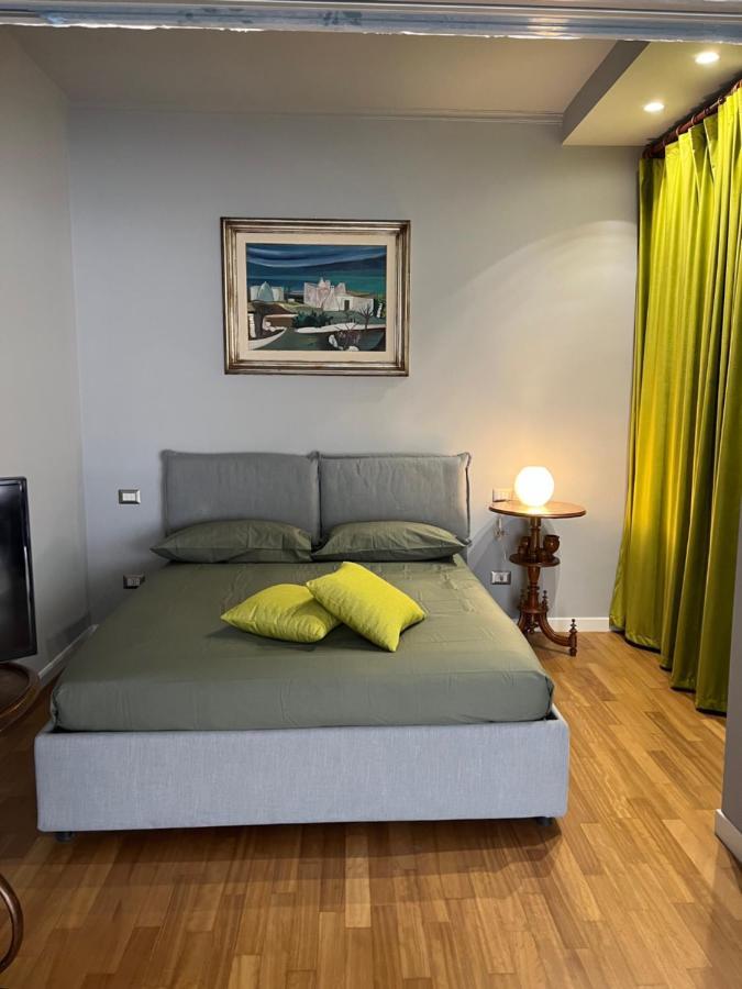 Luxuryflat 42 Appartamento Bari Esterno foto